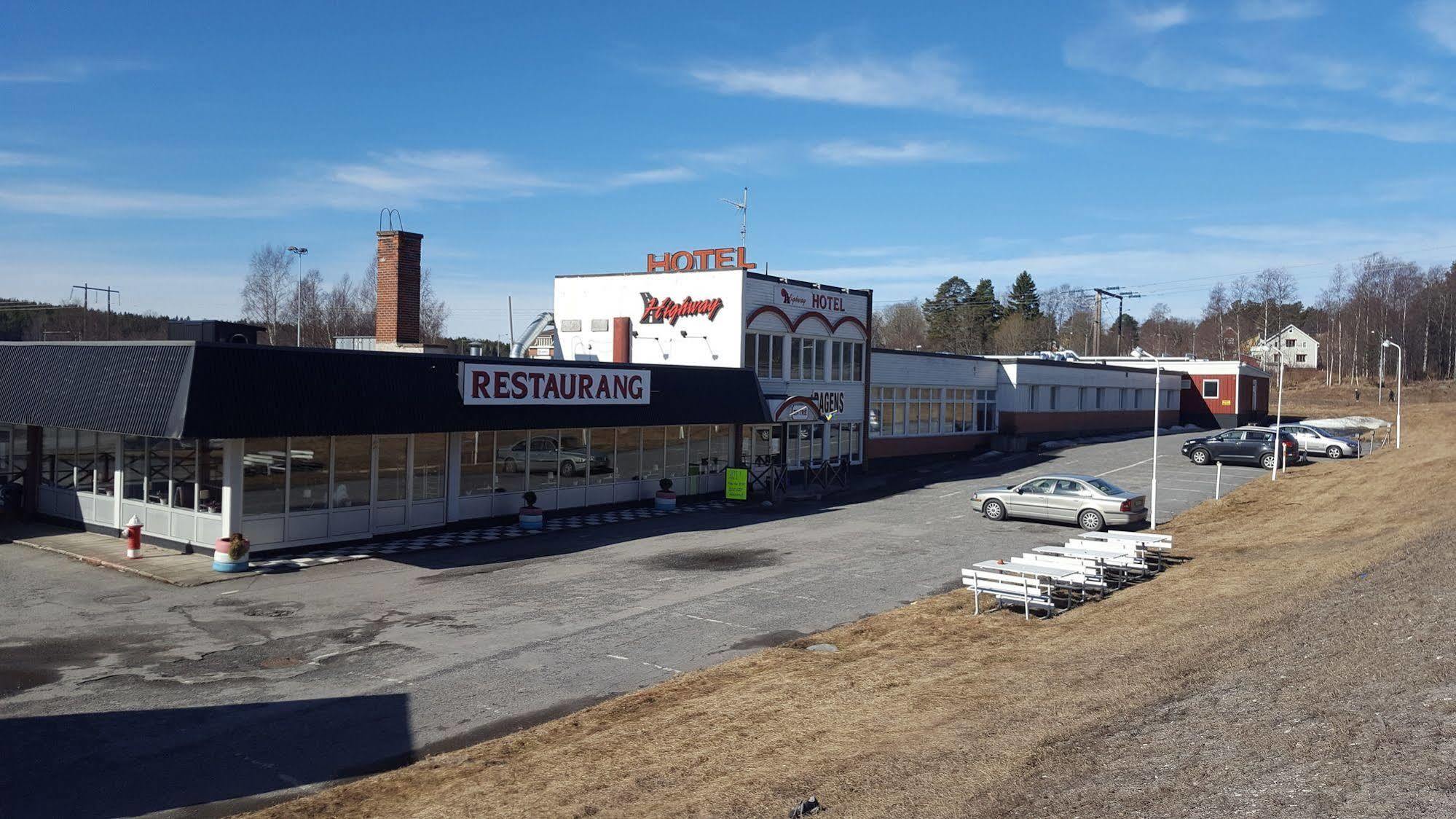 Highway Hotel Harnosand Exterior photo